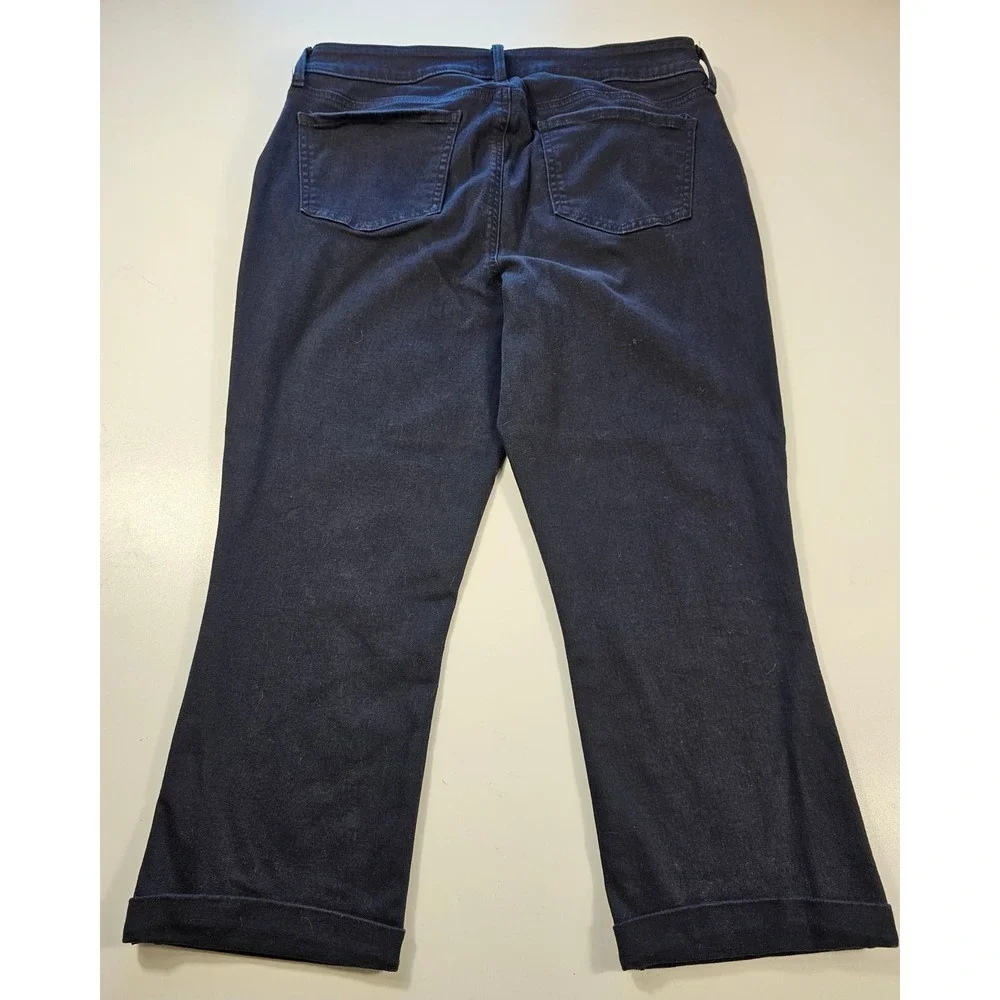 NYDJ black croppedCuffed jeans 32x22 black wash stretch lift Tuck size 12 *